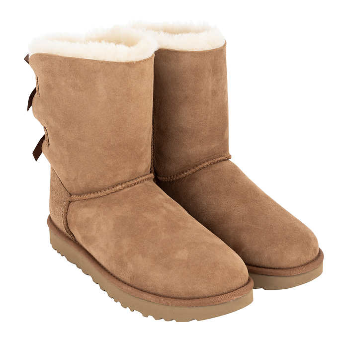 UGG Women's Bailey Bow II Boot [Chestnut]-A - New In Box-US Women's 9