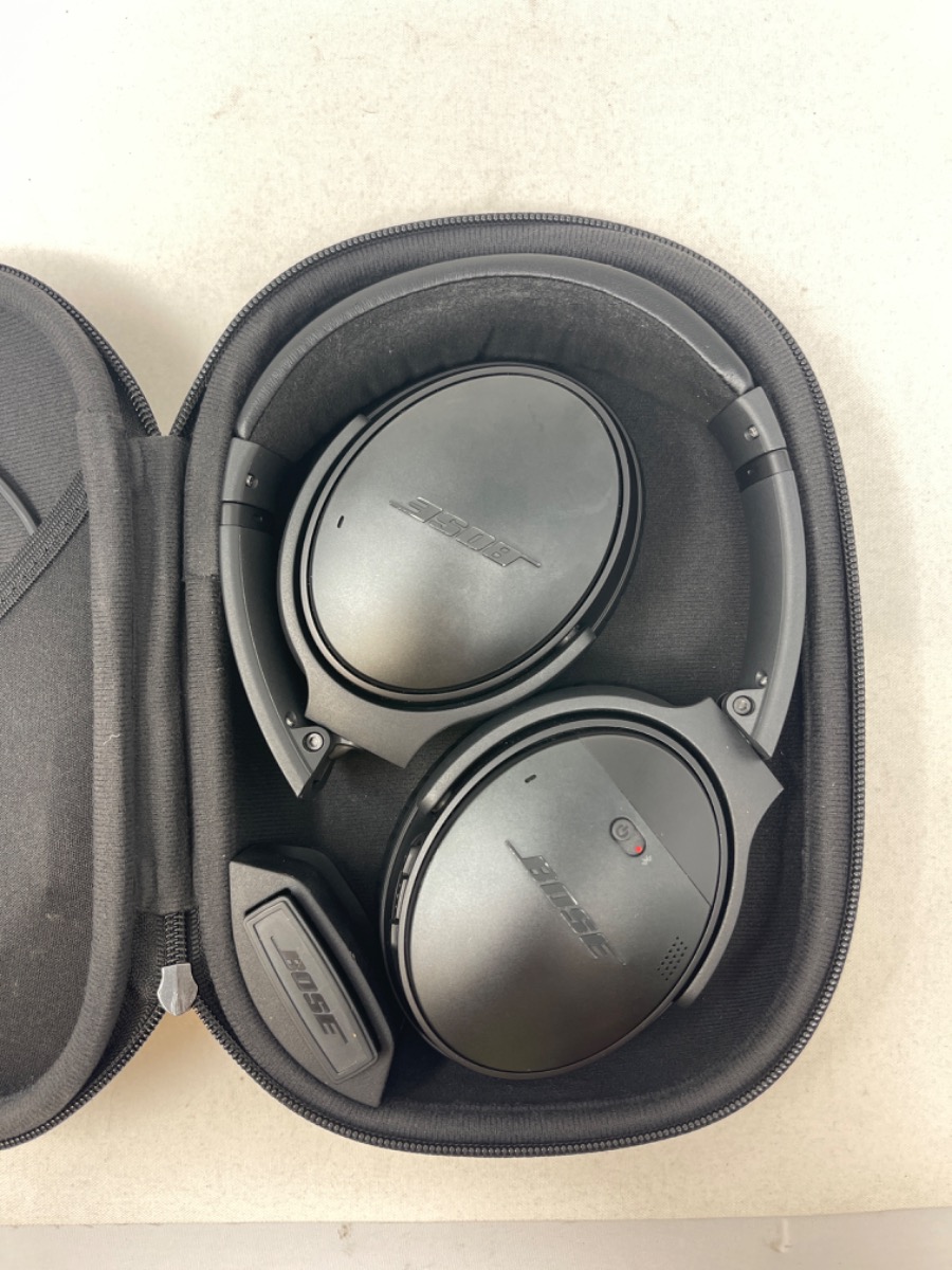 Bose QuietComfort 35 II Noise Cancelling Bluetooth Headphones (Black)